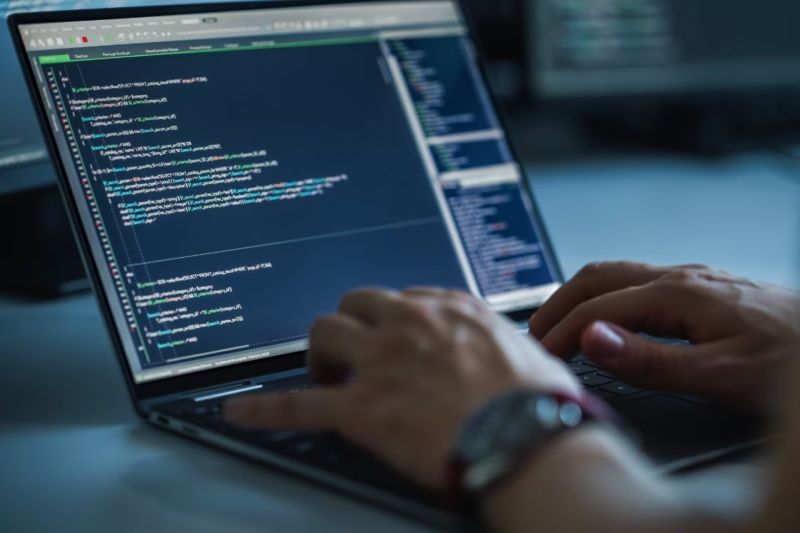新乡县软件定制开发：PHP与Node.js，后端解决方案的优势博弈